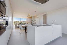 Penthouse Living at The Creek - Rooftop Pool, Golf Views, Vilamoura