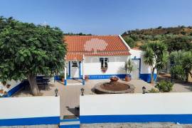 Property next to the Alqueva Dam