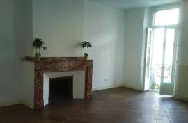 Building with Commercial Space and Apartments for Sale in Gaillac France Building with Commercial Space and Apartments for Sale in Gaillac France