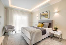 Modern 2 Bedroom Seaview Village Apartment on Boavista Golf & Spa, Lagos