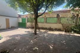 listing listing