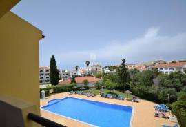 Spacious apartment |Pool | Parking | Renovated