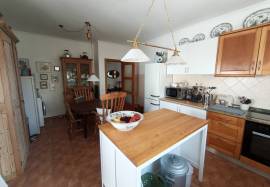 Well-Presented Detached House | 1,200m2 Plot | 30 Minutes from Lisbon Well-Presented Detached House | 1,200m2 Plot | 30 Minutes from Lisbon