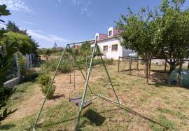 Well-Presented Detached House | 1,200m2 Plot | 30 Minutes from Lisbon
