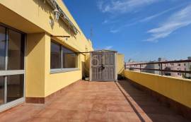 2 Bedroom Apartment with Terrace 2 Bedroom Apartment with Terrace