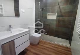 Terraced house in a central area of the city of Alcobaça. Terraced house in a central area of the city of Alcobaça.