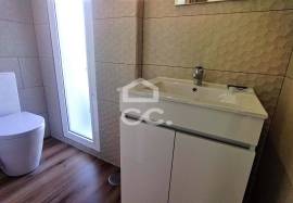 Terraced house in a central area of the city of Alcobaça. Terraced house in a central area of the city of Alcobaça.