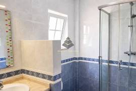 villa with swimming pool in Setúbal villa with swimming pool in Setúbal