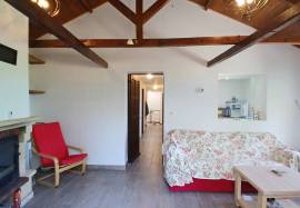 Beautifully Renovated House With 4 Bedrooms, Garage, Terrace And Garden, In An Idyllic Environment.
