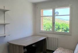 Beautifully Renovated House With 4 Bedrooms, Garage, Terrace And Garden, In An Idyllic Environment.