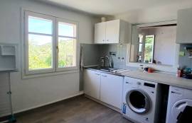 Beautifully Renovated House With 4 Bedrooms, Garage, Terrace And Garden, In An Idyllic Environment.
