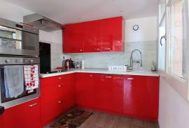 Beautifully Renovated House With 4 Bedrooms, Garage, Terrace And Garden, In An Idyllic Environment.