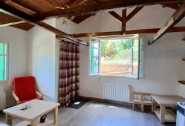 Beautifully Renovated House With 4 Bedrooms, Garage, Terrace And Garden, In An Idyllic Environment.