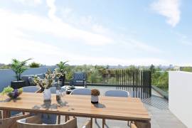 2 Bedroom Modern Top Floor Apartment - Livadia, Larnaca