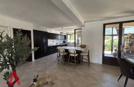 4 room, 120m2 House for sale in Nezignan l'eveque - 370 000 € * 4 room, 120m2 House for sale in Nezignan l'eveque - 370 000 € *