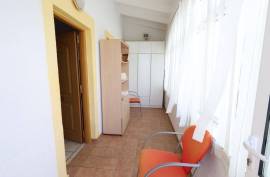 listing listing