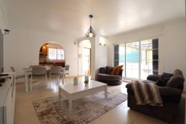 listing listing