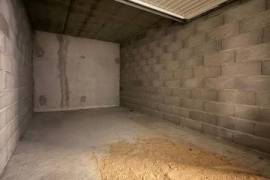 Garage souterrain dans immeuble de 2004