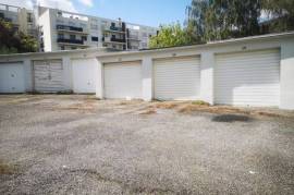 Garage boxé dans une résidence sécurisée