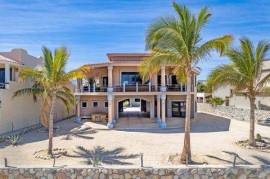 Casa de la Playa, East Cape, ­ ­