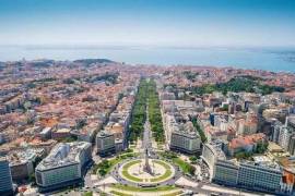 Building with a privileged location and enormous potential for investors, in Lisbon