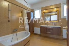 Maisonette 570 sq.m for sale