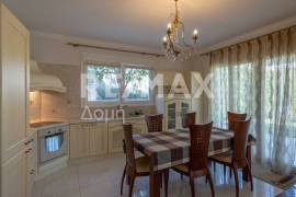 Maisonette 570 sq.m for sale