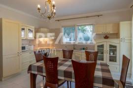 Maisonette 570 sq.m for sale