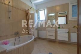 Maisonette 570 sq.m for sale