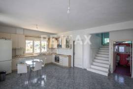 House 182 sq.m for sale