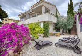 listing listing