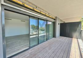 Brand new T3, at Green Plaza Carcavelos