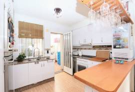 listing listing