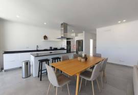 3 Bedroom villa overlooking Lagos and the bay