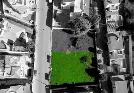 Land of 542 m2 and project for a villa about 900 meters from the Beaches of Alvor.