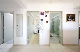 Spacious apartment in Portimão with urban views Spacious apartment in Portimão with urban views