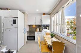 Spacious apartment in Portimão with urban views Spacious apartment in Portimão with urban views