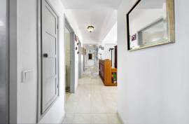 Spacious apartment in Portimão with urban views Spacious apartment in Portimão with urban views