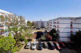 Spacious apartment in Portimão with urban views Spacious apartment in Portimão with urban views