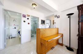 Spacious apartment in Portimão with urban views Spacious apartment in Portimão with urban views