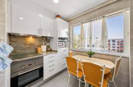 Spacious apartment in Portimão with urban views Spacious apartment in Portimão with urban views