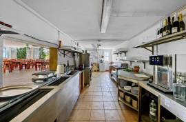 A business with Summer Soul - Restaurant in Praia da Rocha A business with Summer Soul - Restaurant in Praia da Rocha