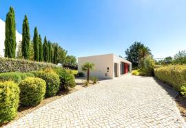 Three-bedroom frontline golf villa at Silves Golf Resort – Algarve Three-bedroom frontline golf villa at Silves Golf Resort – Algarve