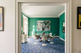 A French Art of Living in the Heart of Lisbon – Architect's Duplex between Estrela and the Parliament