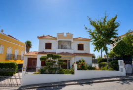 Exceptional 4 Bedroom Villa in Boliqueime | Prime Value-Add Opportunity in the Algarve