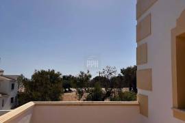 Exceptional 4 Bedroom Villa in Boliqueime | Prime Value-Add Opportunity in the Algarve