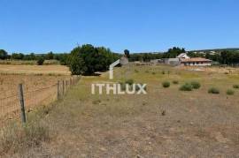 Land in Izeda, Bragança