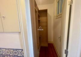 2 Bedroom Apartment - Rua dos Baldaques, Lisbon