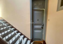 2 Bedroom Apartment - Rua dos Baldaques, Lisbon