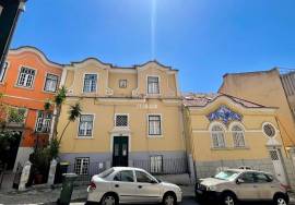 2 Bedroom Apartment - Rua dos Baldaques, Lisbon